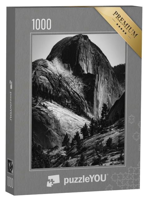 Puzzle 1000 Teile „Half Dome im Yosemite National Park, schwarz-weiß“