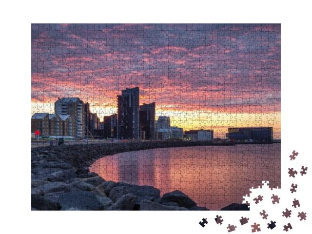 Puzzle 1000 Teile „Sonnenuntergang über Reykjavik“