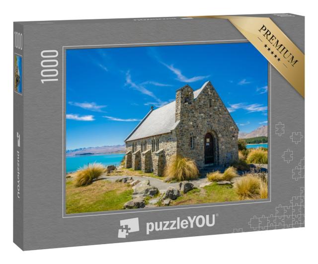 Puzzle 1000 Teile „Idyllische kleine Steinkirche an einem türkisfarbenen See“