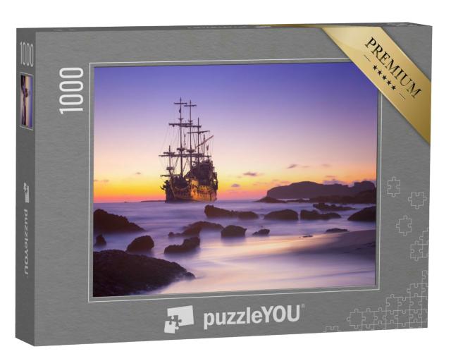 Puzzle 1000 Teile „Piratenschiff verlässt die Insel im Sonnenuntergang“