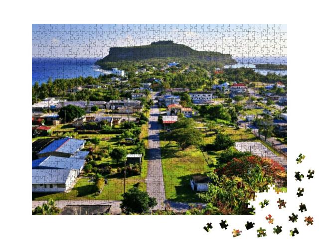 Puzzle 1000 Teile „Blick auf das Dorf Song Song vom Observatorium aus, Rota, Nördliche Marianen“
