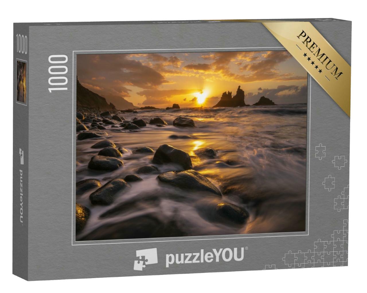 Puzzle 1000 Teile „Glühender Sonnenuntergang an der Küste von Teneriffa“