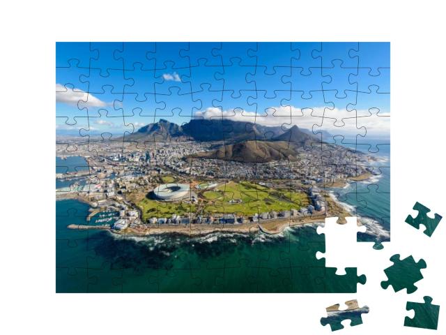 Puzzle 100 Teile „Blick vom Hubschrauber: Luftaufnahme von Kapstadt, Südafrika“