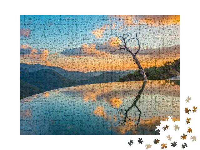 Puzzle 1000 Teile „Sonnenuntergang an den Wasserfällen von Hierve el Agua, Oaxaca, Mexiko“