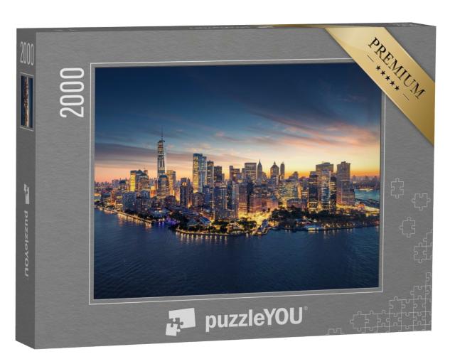 Puzzle 2000 Teile „Skyline von New York im Sonnenaufgang, New York, USA“