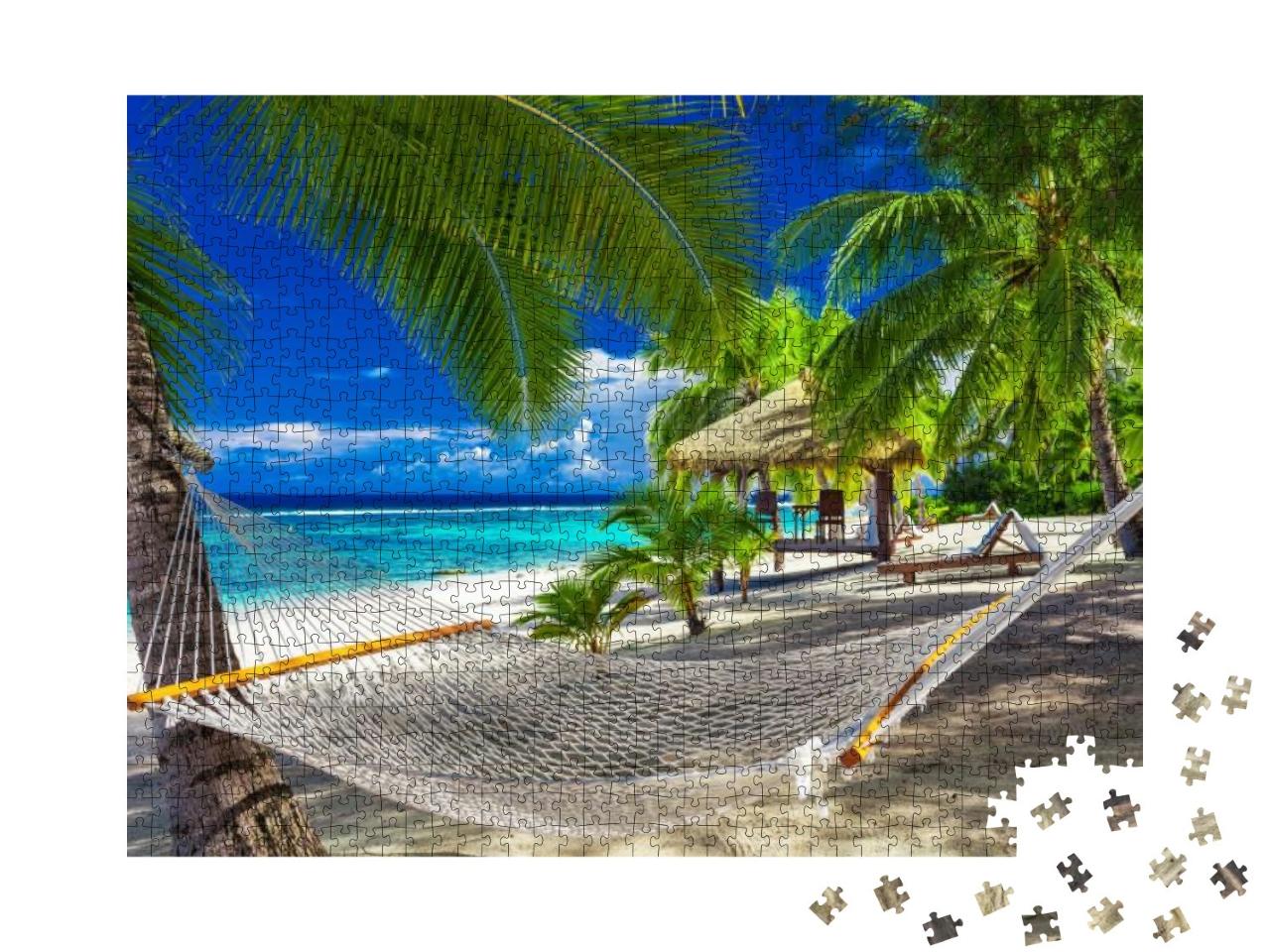 Puzzle 1000 Teile „Hängematte zwischen Palmen an einem lebhaften tropischen Strand, Cookinseln“