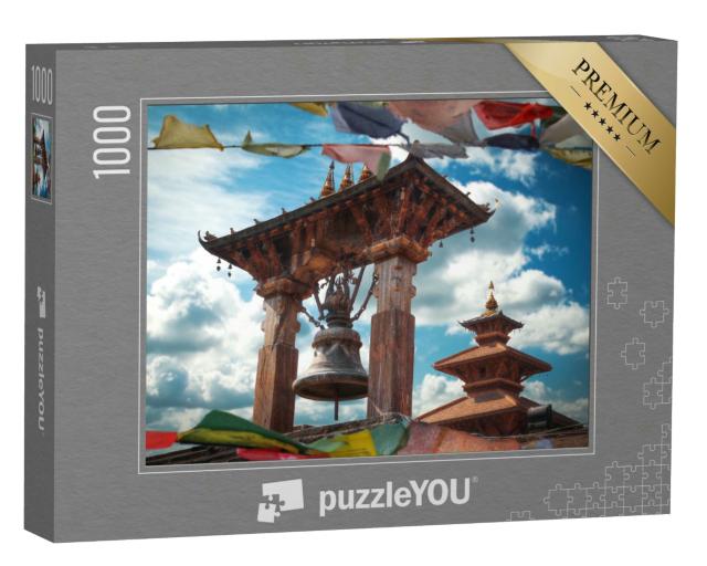 Puzzle 1000 Teile „Tibetische Flaggen am Tempel des Durbar Square in Bhaktapur, Kathmandu, Nepal“