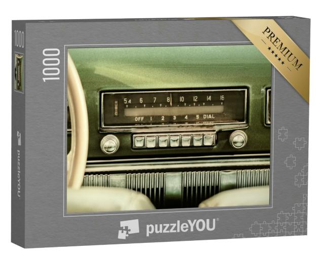 Puzzle 1000 Teile „Vintage-Autoradio in einem grünen Oldtimer“