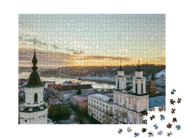 Puzzle 1000 Teile „Früher Wintermorgen: Altstadt von Kaunas, Litauen“