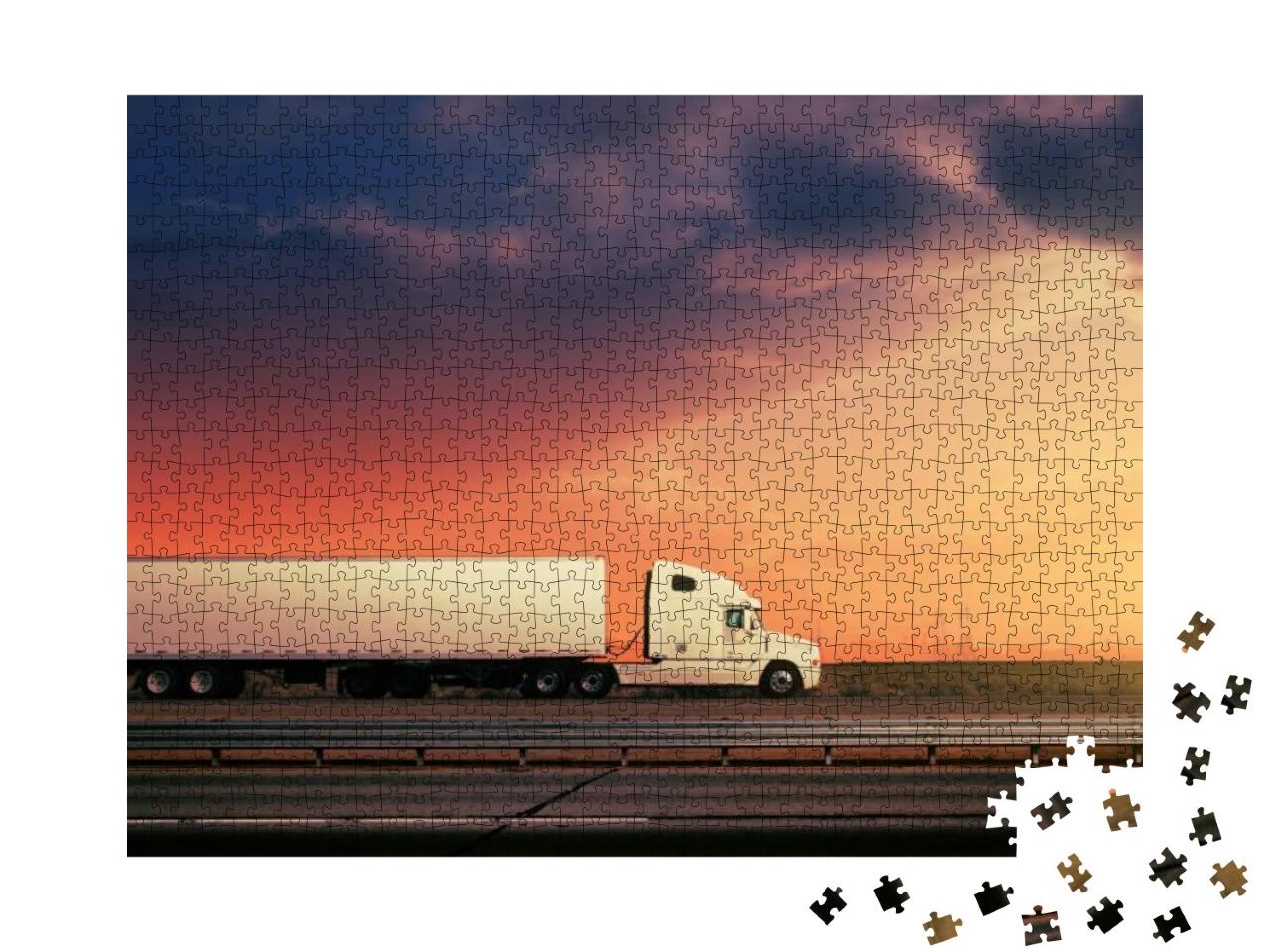 Puzzle 1000 Teile „Weißer Lastwagen auf der Autobahn mit Sonnenunterg “