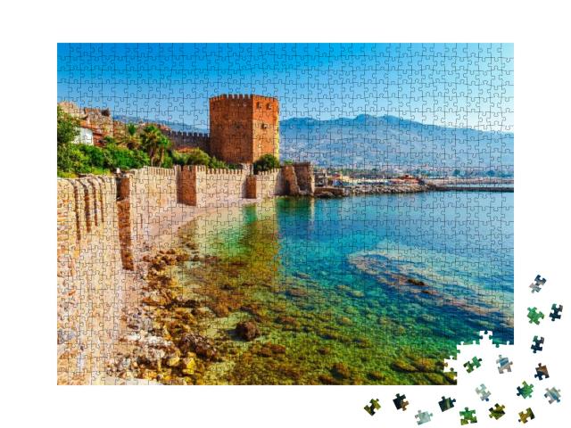 Puzzle 1000 Teile „Sommertag am Kizil Kule-Turm auf der Halbinsel Alanya“