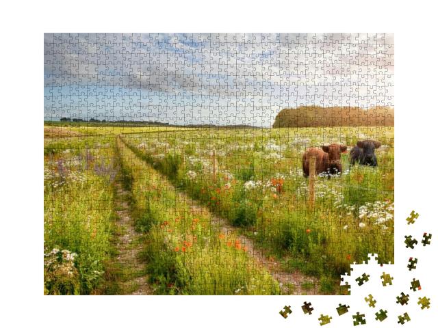 Puzzle 1000 Teile „Blumenwiese mit zwei Kühen “