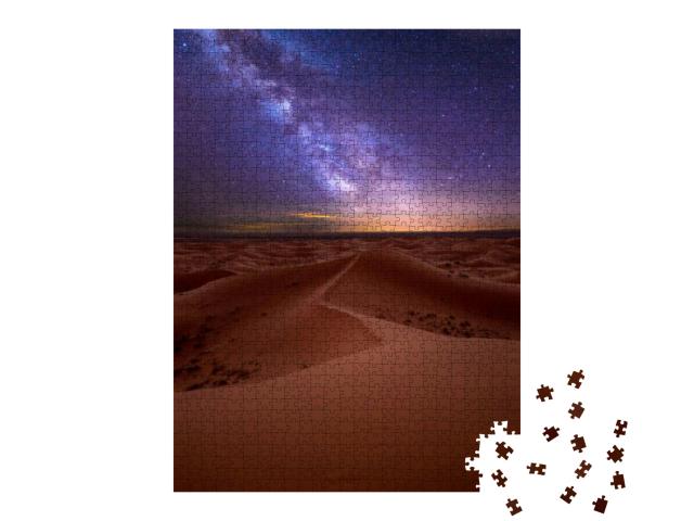 Puzzle 1000 Teile „Milchstraße über den Dünen Erg Chebbi in der Sahara-Wüste in Marokko“