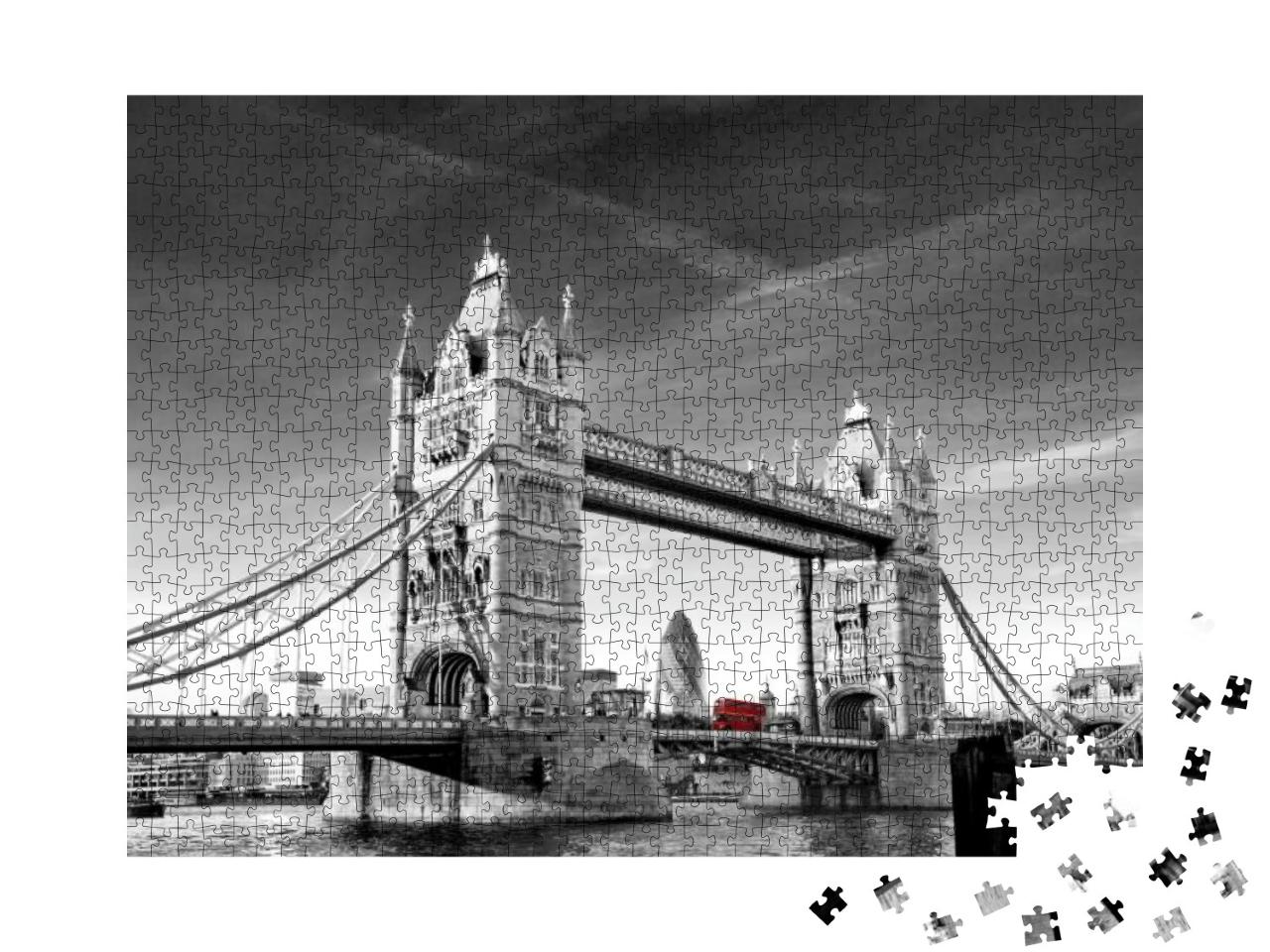 Puzzle 1000 Teile „Tower Bridge in London mit Gherkin und Routmaster-Bus“