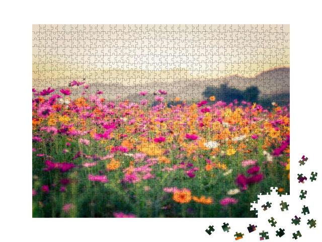 Puzzle 1000 Teile „Blumenfeld mit Sonnenuntergang“