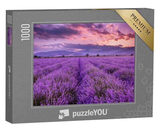 Puzzle 1000 Teile „Sonnenuntergang über einem wunderschönen Lavendelfeld“