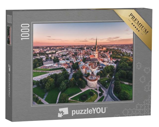 Puzzle 1000 Teile „Luftaufnahme der Altstadt von Tallinn bei Sonnenuntergang, Estland“
