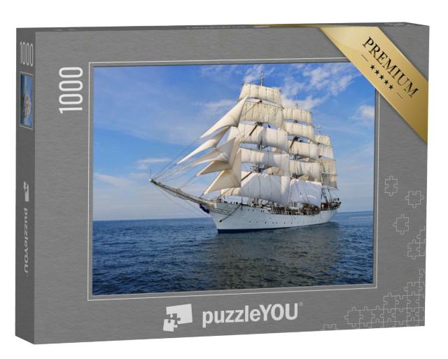 Puzzle 1000 Teile „Segelschiff mit windgeblähten Segeln“