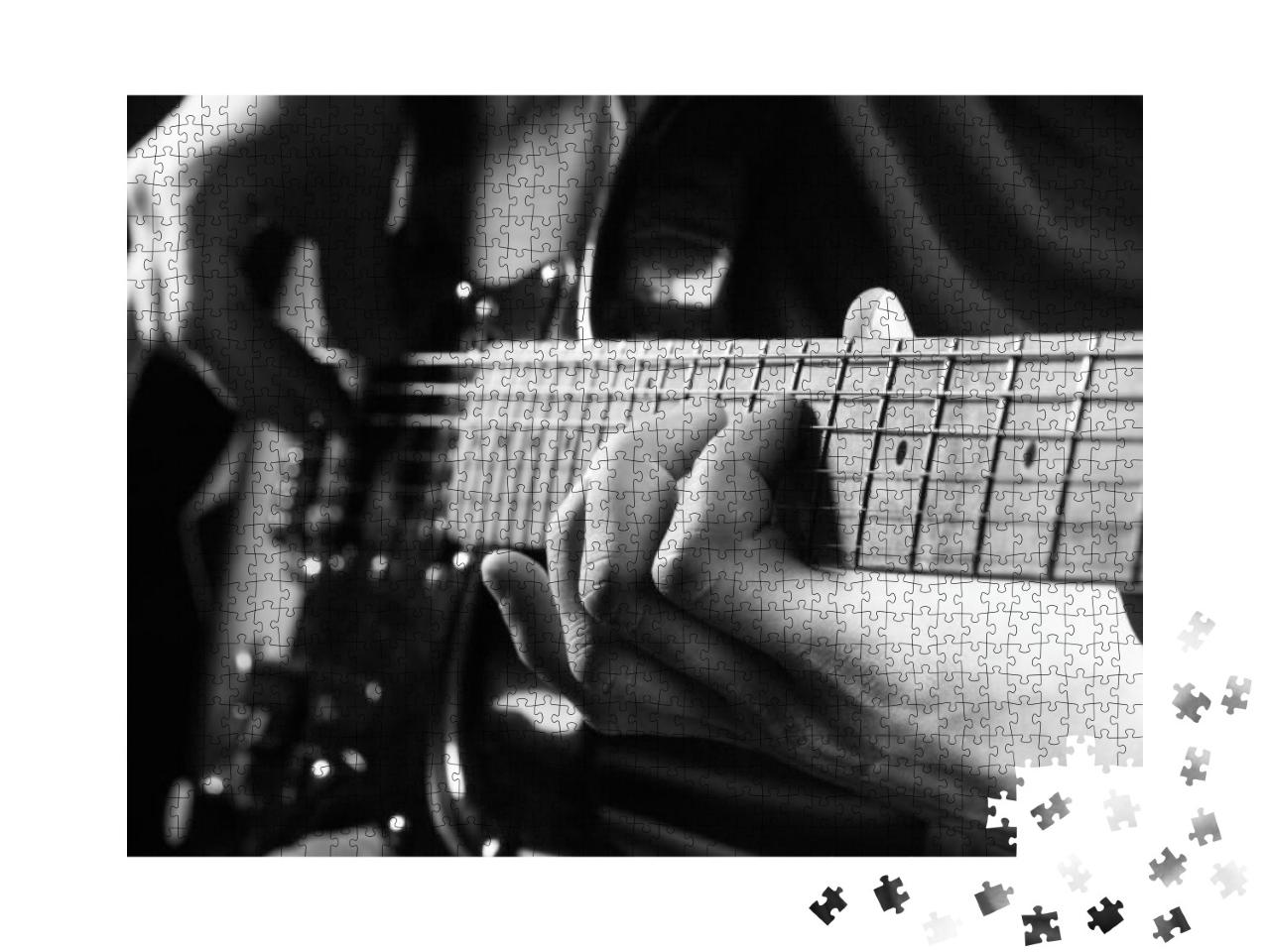 Puzzle 1000 Teile „Gitarrenspiel, schwarz-weiß“