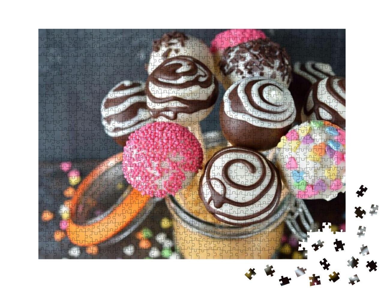 Puzzle 1000 Teile „Verschiedene Cake Pops, dekoriert “