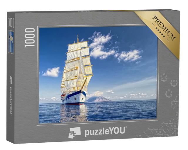 Puzzle 1000 Teile „Segelschiff mit weißen Segeln unter strahlend blauem Himmel“