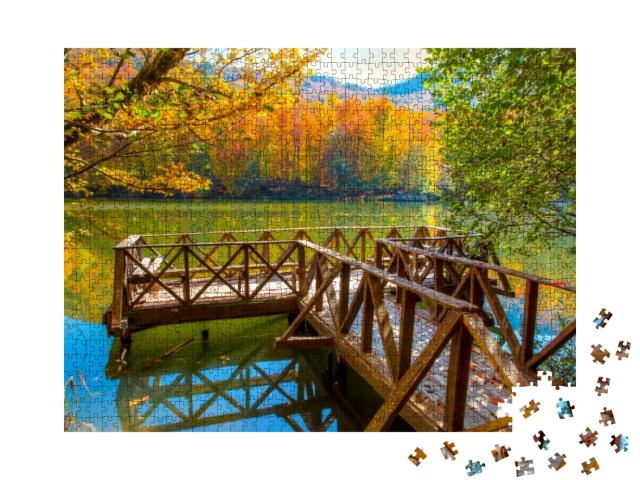 Puzzle 1000 Teile „Herbstlandschaft im sieben Seen Yedigoller Park, Bolu, Türkei“