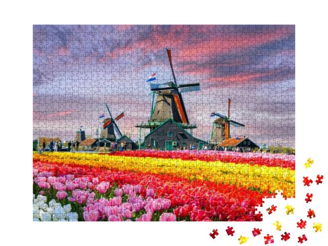 Puzzle 1000 Teile „Landschaft mit Tulpen und traditionellen holländischen Windmühlen, Niederlande“