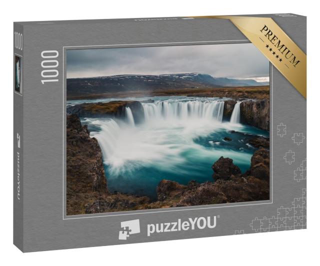 Puzzle 1000 Teile „Godafoss: berühmter Wasserfall von Island, Blick vom Steinufer“