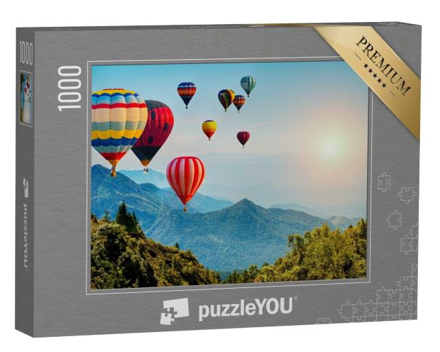 Puzzle 1000 Teile „Aussicht auf die Berge mit Heißluftballons, Thailand“