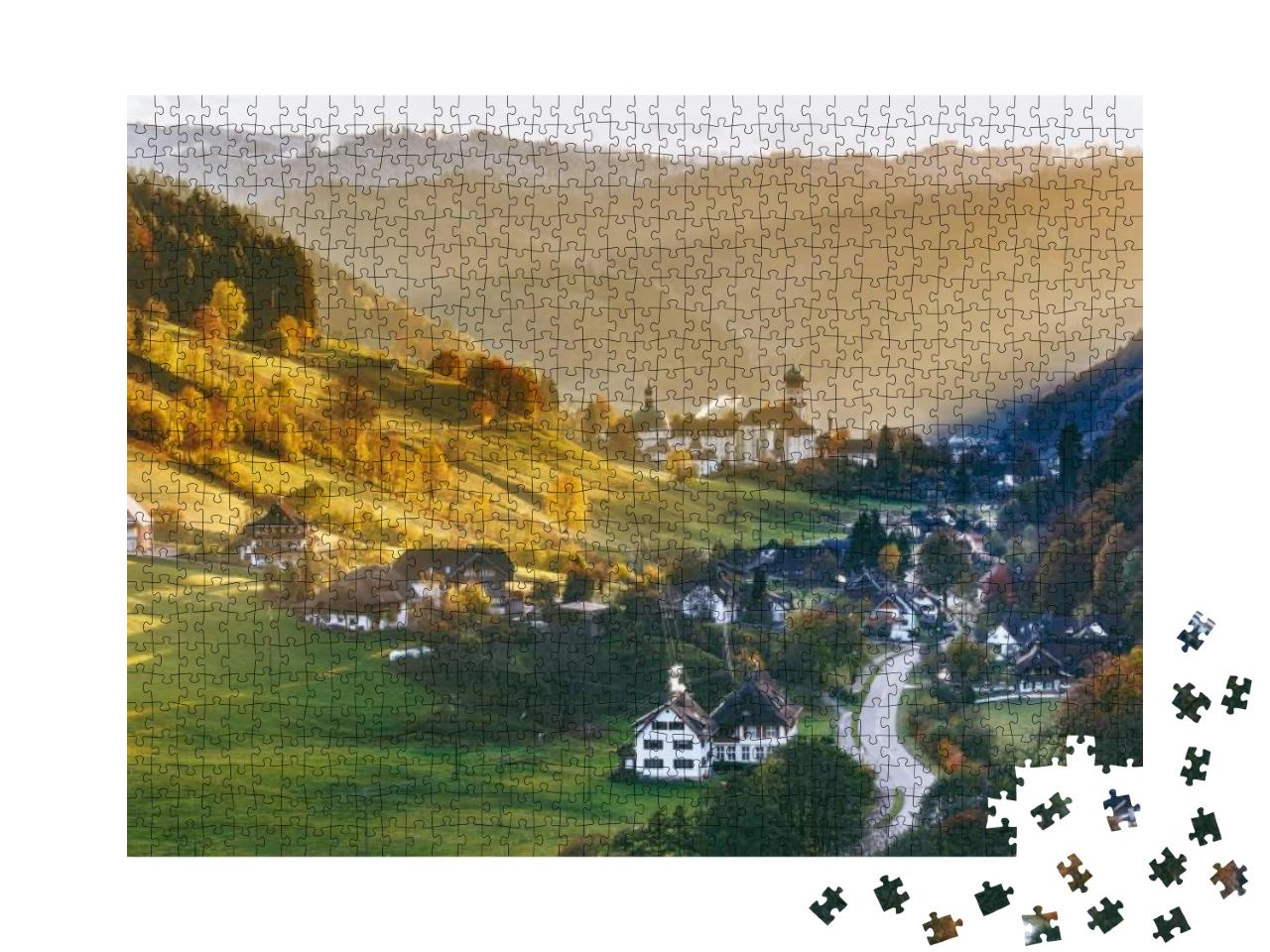 Puzzle 1000 Teile „Traditionelle Häuser: Panorma vom Münstertal im Schwarzwald, Deutschland“