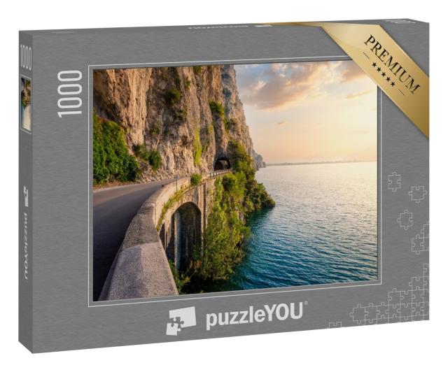 Puzzle 1000 Teile „Die Küstenstraße am Gardasee bei Limone del Garda, Italien“