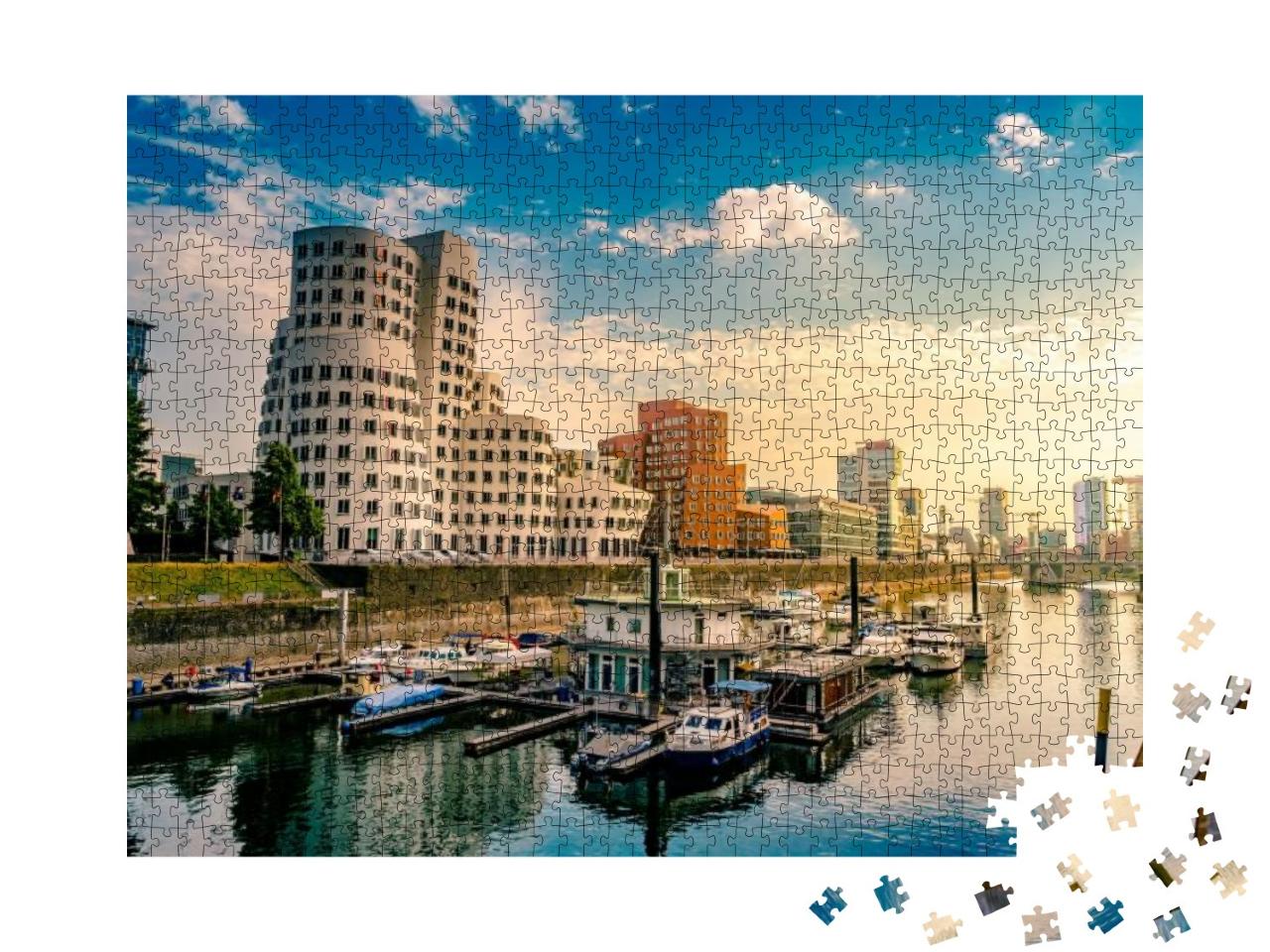 Puzzle 1000 Teile „Morgenlicht über Medienhafen am Rhein, Düsseldorf“
