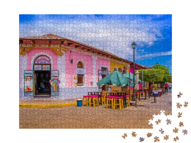 Puzzle 1000 Teile „Bezaubernde bunte Straße in Granada, Nicaragua“