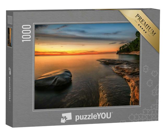 Puzzle 1000 Teile „Dämmerung am Pictured Rocks National Lakeshore, Lake Superior in Michigan“