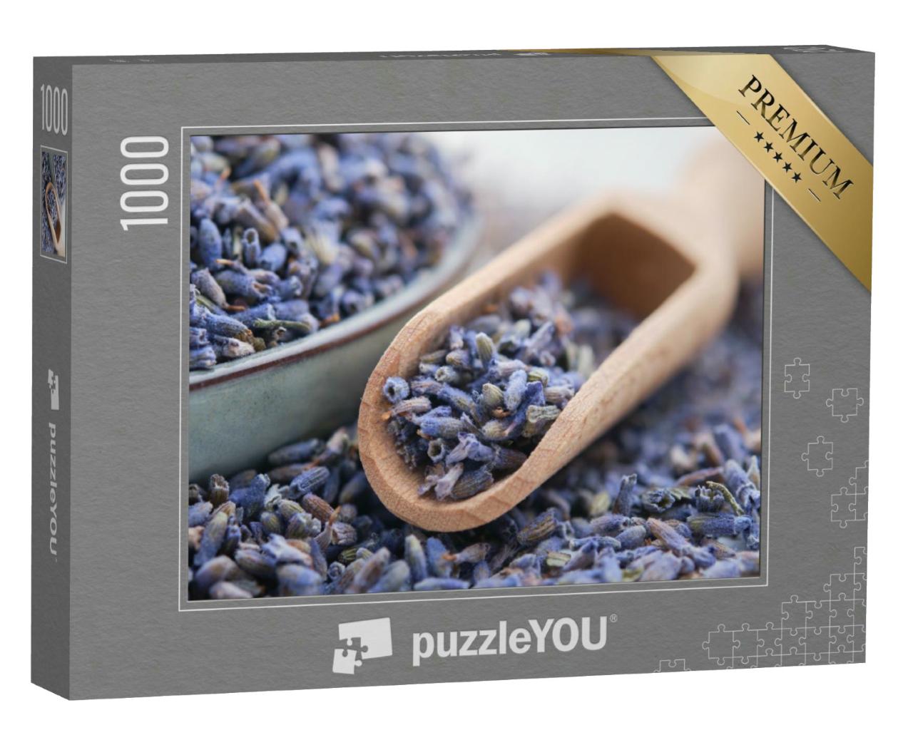 Puzzle 1000 Teile „Hölzerne Schaufel mit getrockneten Lavendelblüten“