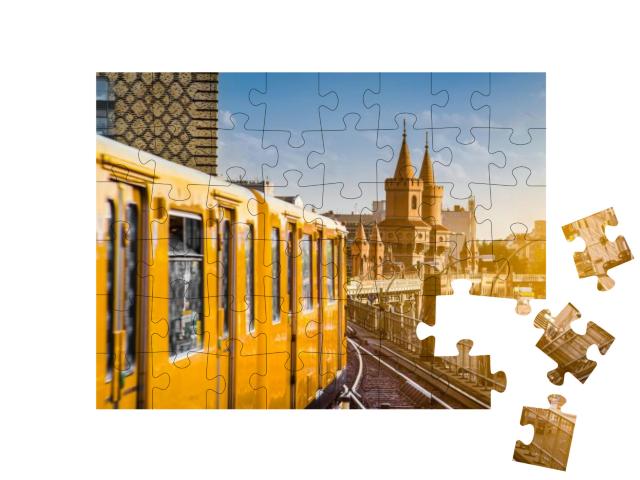 Puzzle 48 Teile „Die Berliner durch Friedrichshain-Kreuzberg“