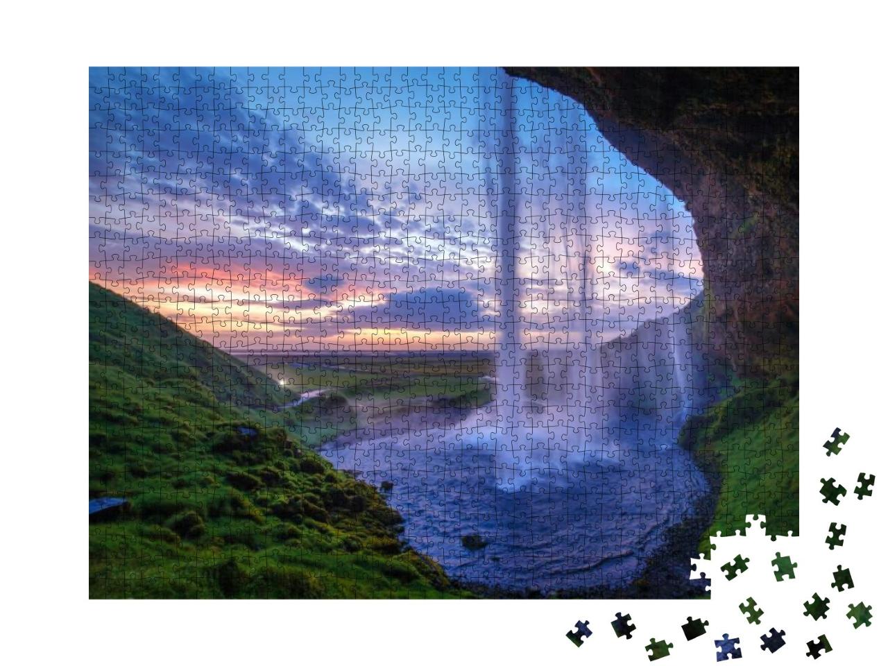 Puzzle 1000 Teile „Seljalandfoss-Wasserfall bei Sonnenuntergang, Island “