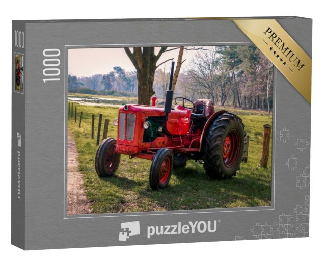Puzzle 1000 Teile „Roter Oldtimer-Traktor in Drenthe bei Havelte“