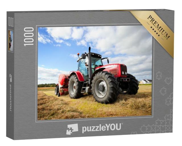 Puzzle 1000 Teile „Großer Traktor sammelt Heuhaufen auf dem Feld“