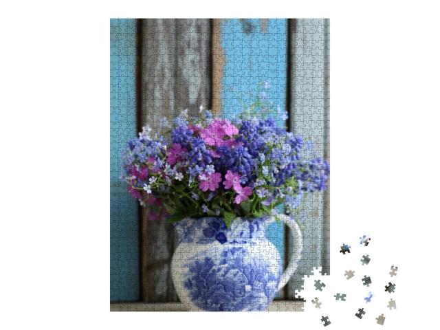 Puzzle 1000 Teile „Blau und rosa Bouquet als Vintage-Blumenstrauß “