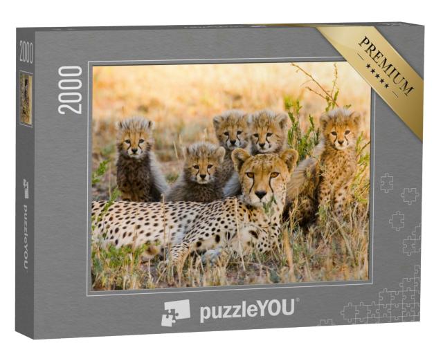 Puzzle 2000 Teile „Gepardenmutter und ihre Jungtiere in der Savanne, Kenia“