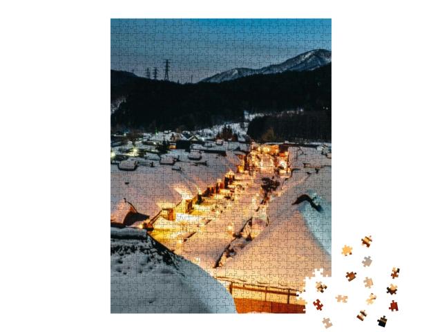 Puzzle 1000 Teile „Das schneebedeckte Dorf Ouchi Juku, Fukushima, Japan“