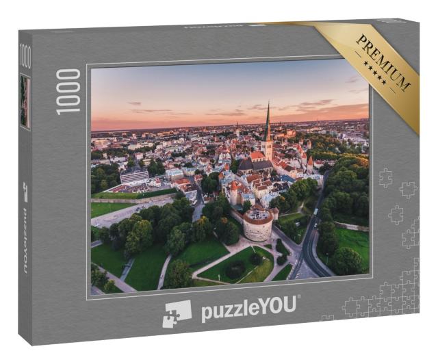 Puzzle 1000 Teile „Luftaufnahme der Altstadt von Tallinn bei Sonnenuntergang, Estland“