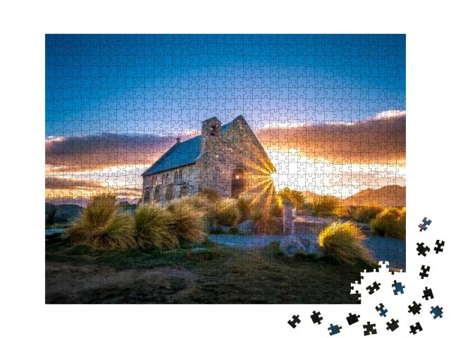 Puzzle 1000 Teile „Sonnenaufgang hinter der Kirche des Guten Hirten, Lake Tekapo, Südinsel, Neuseeland“