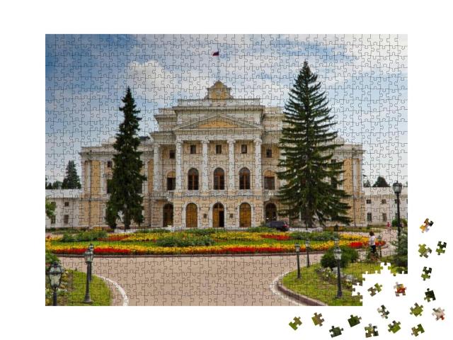 Puzzle 1000 Teile „Alter Adelspalast Gut Maryino im Gebiet Kursk, Russland“