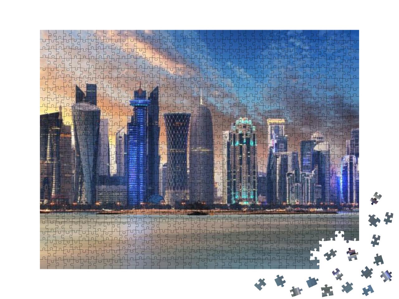Puzzle 1000 Teile „Skyline von West Bay mit Doha City Center bei Sonnenaufgang, Katar“