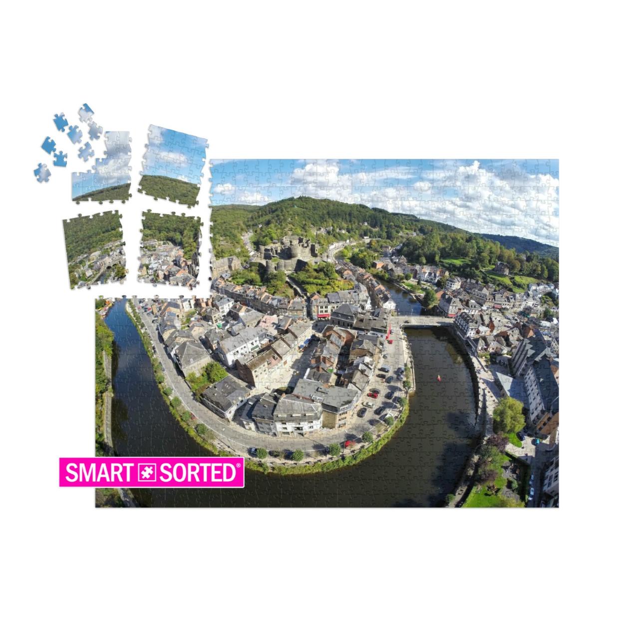 SMART SORTED® | Puzzle 1000 Teile „Luftaufnahme der belgischen Stadt La Roche-en-Ardenne mit Fluss Ourthe“