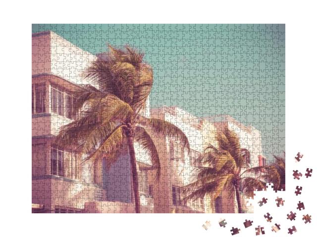 Puzzle 1000 Teile „Palmen vor einem Gebäude in Miami im Retro-Stil“