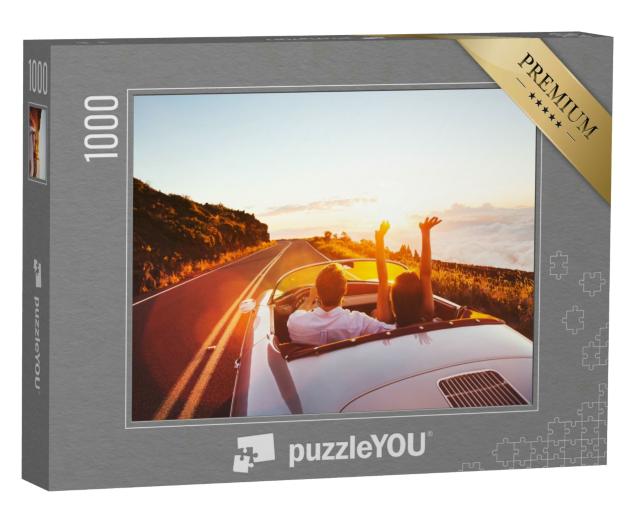 Puzzle 1000 Teile „Ein Paar fährt im Sportwagen in den Sonnenuntergang“