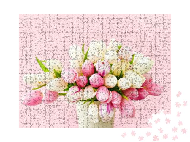 Puzzle 1000 Teile „Blumenbouquet aus rosa und weißen Tulpen“
